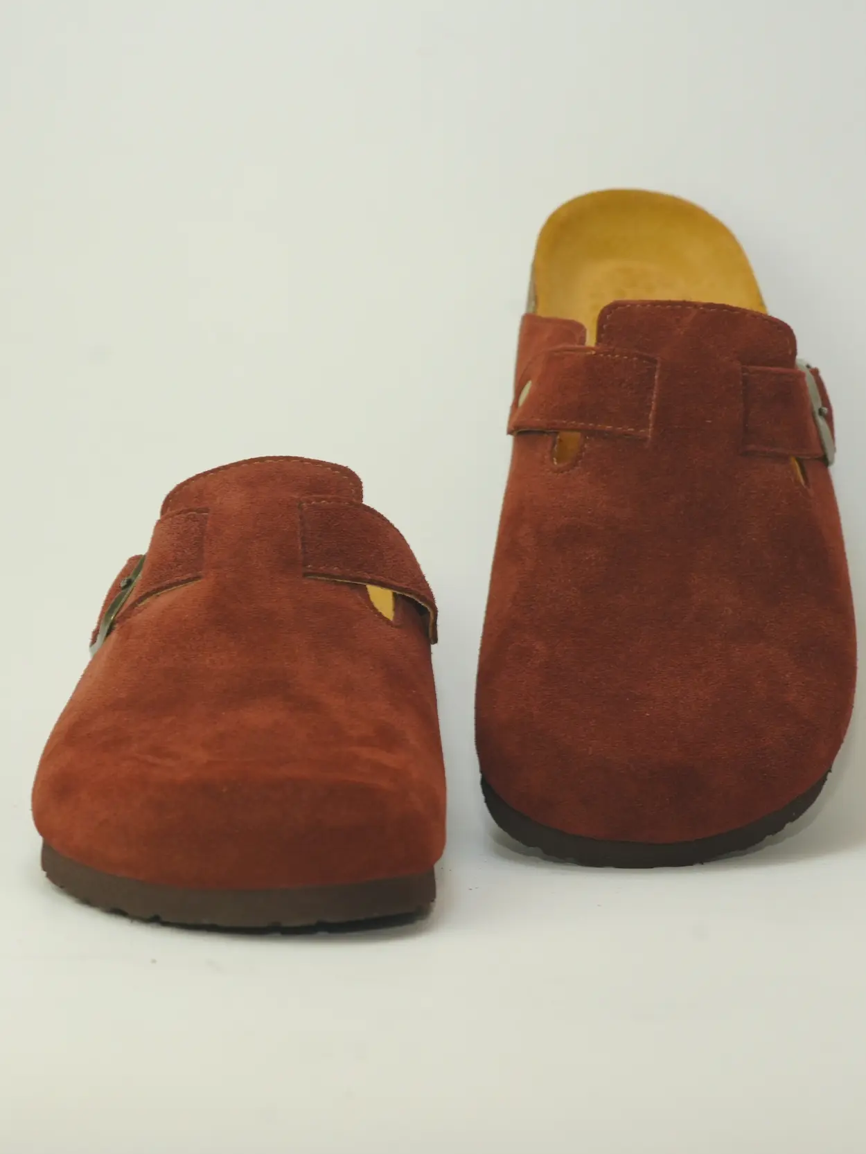 marron foncé dan marron foncé dan