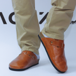 sabots hommes en bleu marine cuir