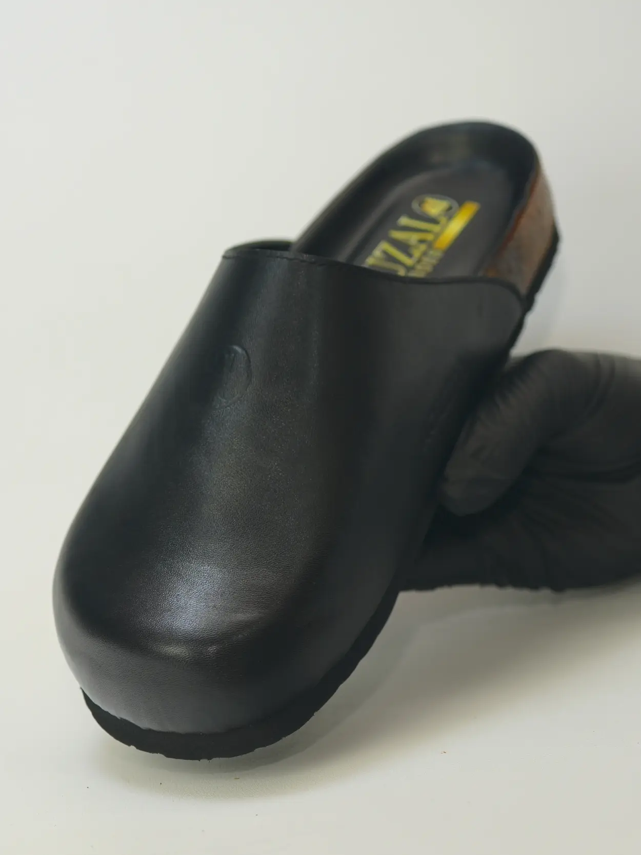 sabot noir en cuir pour homme sabot noir en cuir pour homme