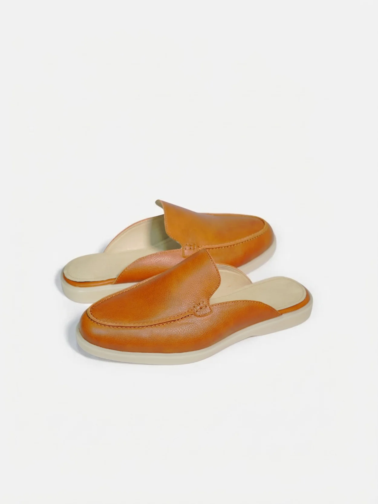 Babouche Élégance en Cuir Marron Clair – Image 3